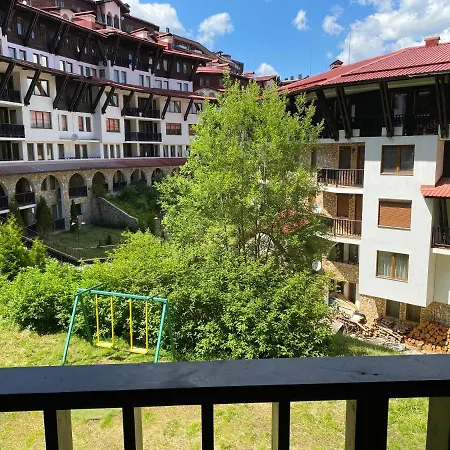 червената шапчица гранд манастира