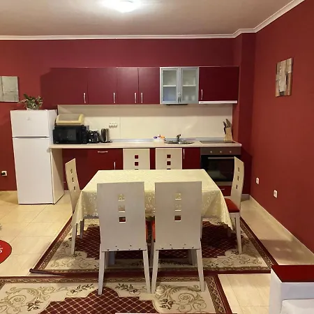 червената шапчица гранд манастира * Pamporovo